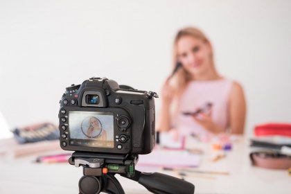 HottestEcommerceTendencies_Video 8 Best Magento Stores Content Formats - Product Video